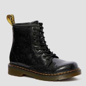 Final Sale!  DR MARTENS BLACK 1460 BOOTS 4, NEW
